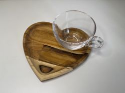 Xícara de Chá com Prato Coração de Madeira Teca ref 13214